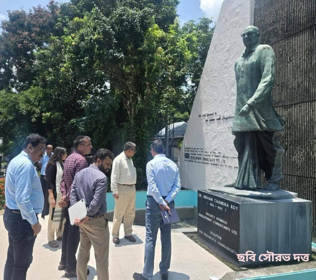 ১জুলাই চিকিৎসক দিবসে অর্ধদিবস ছুটি ।