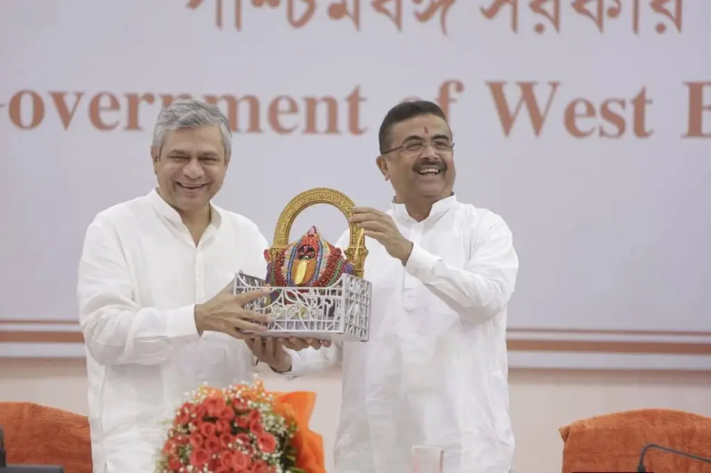 বাংলায় ১০২টি অমৃত ভারত স্টেশন, ৫৩৮টি ফ্লাইওভার ও আন্ডারপাসের কাজ হবে ঘোষণা রেলমন্ত্রী, রেলে ১ লক্ষ কোটির কাজ, নবান্নে রেলমন্ত্রীর সঙ্গে বৈঠকের পর বড় ঘোষণা শুভেন্দুর